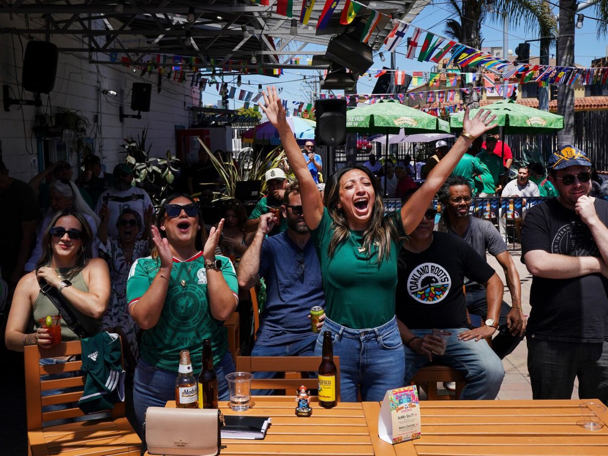‘Gooooool’: 29 bars, restaurants and other venues to watch the World Cup around the East Bay