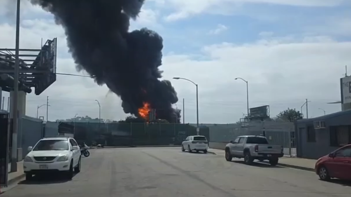 Dumpster fire burns for hours in Long Beach – NBC Los Angeles