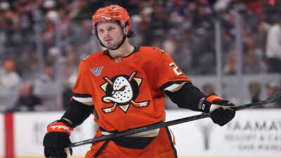 Anaheim Ducks forward Mason McTavish linked with Ottawa Senators amid growing NHL trade rumor
