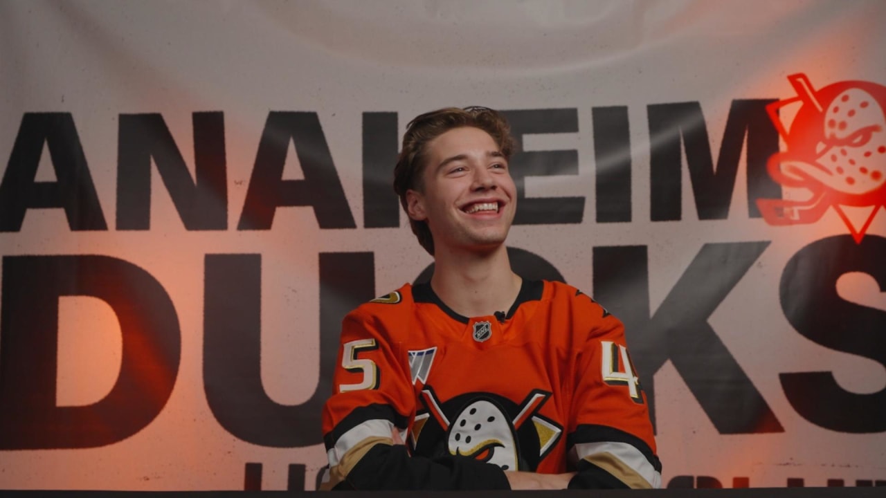 Ducks Players Ask Each Other Questions