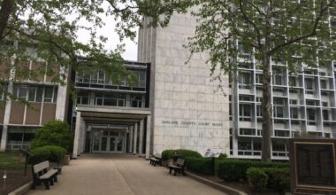 Criminal case advances against Detroiter accused of robbing Bloomfield Township bank – The Oakland Press