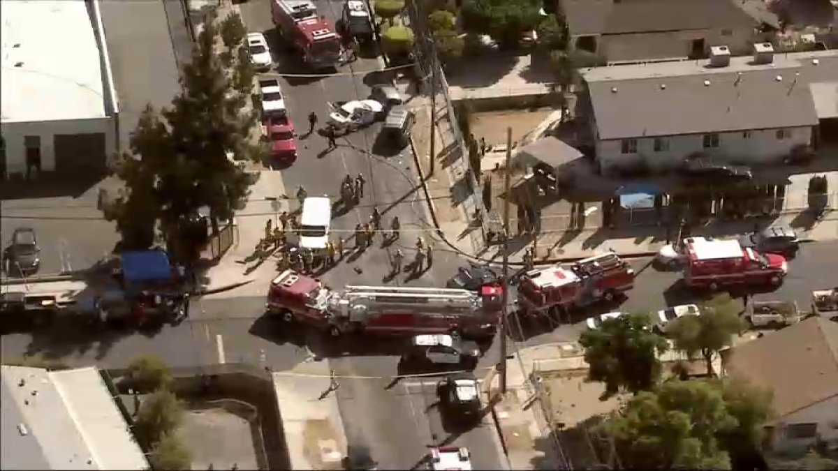 6 injured in multi-vehicle crash in Pacoima: LAFD – NBC Los Angeles