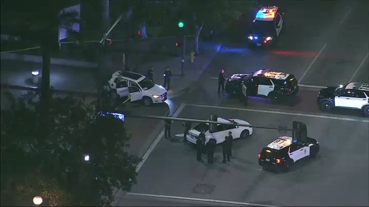 Pursuit after burglary ends in crash in Glendale – NBC Los Angeles