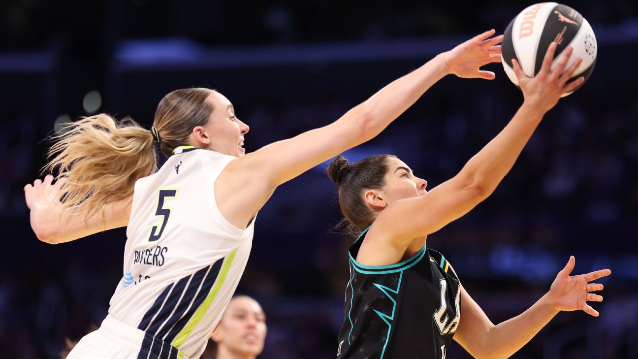 Plum returns, but Wings beat Sparks behind Bueckers, Ogunbowale