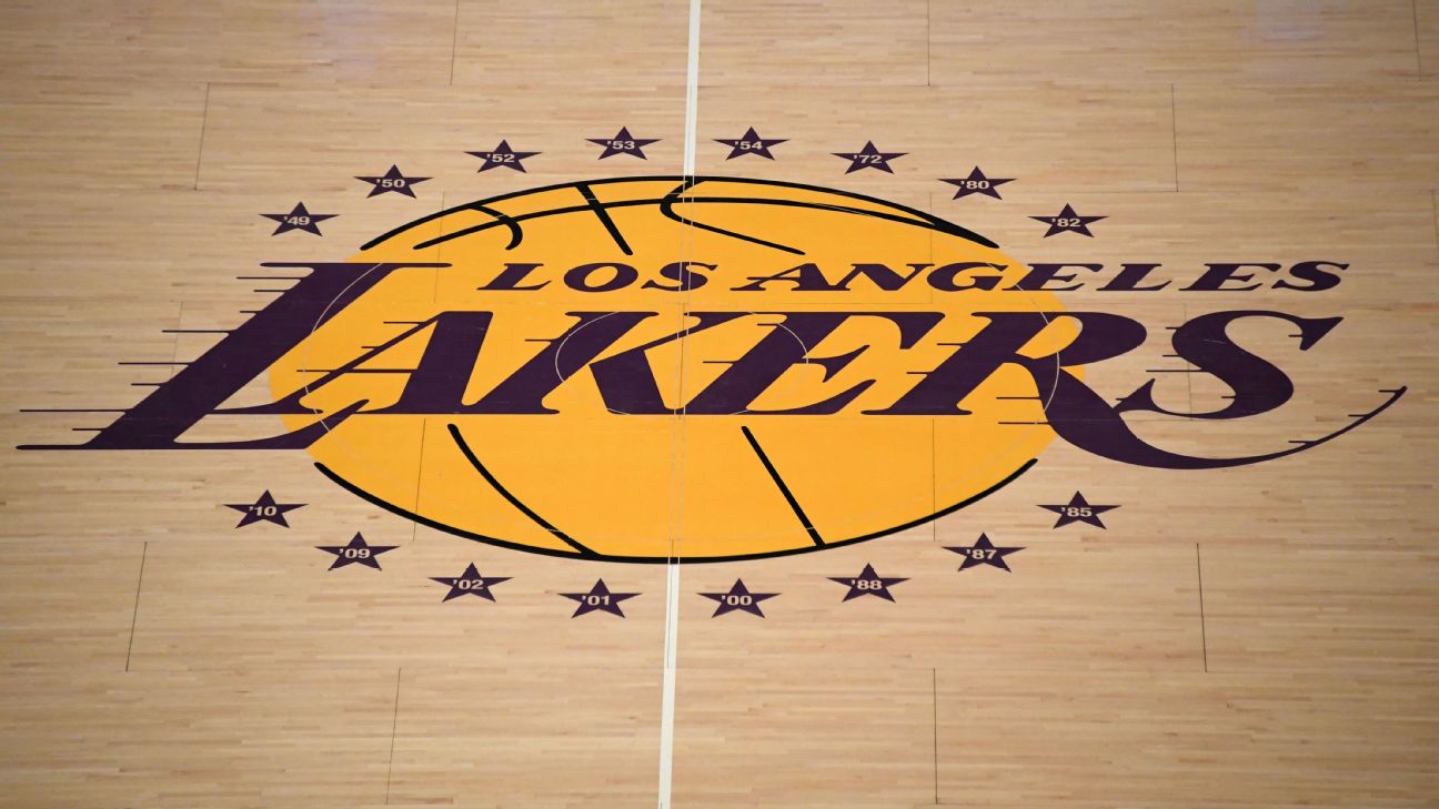 Lawrence Tanter retiring after 40 years with the Lakers