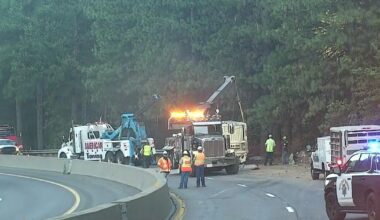 I-80 blocked in Placer County after semi hauling pigs overturns