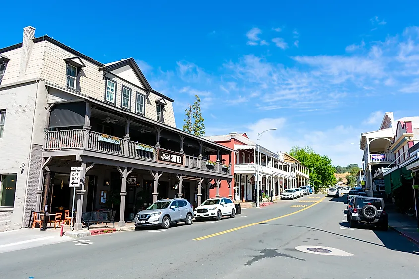 A bright, sunny day in Sutter Creek, California