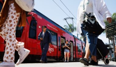 Ahead of expected transit fare hikes, MTS agrees to freeze fares for many low-income riders – San Diego Union-Tribune
