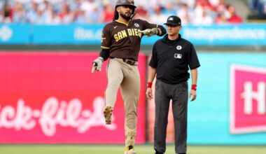 Phillies rally to take series opener against Padres