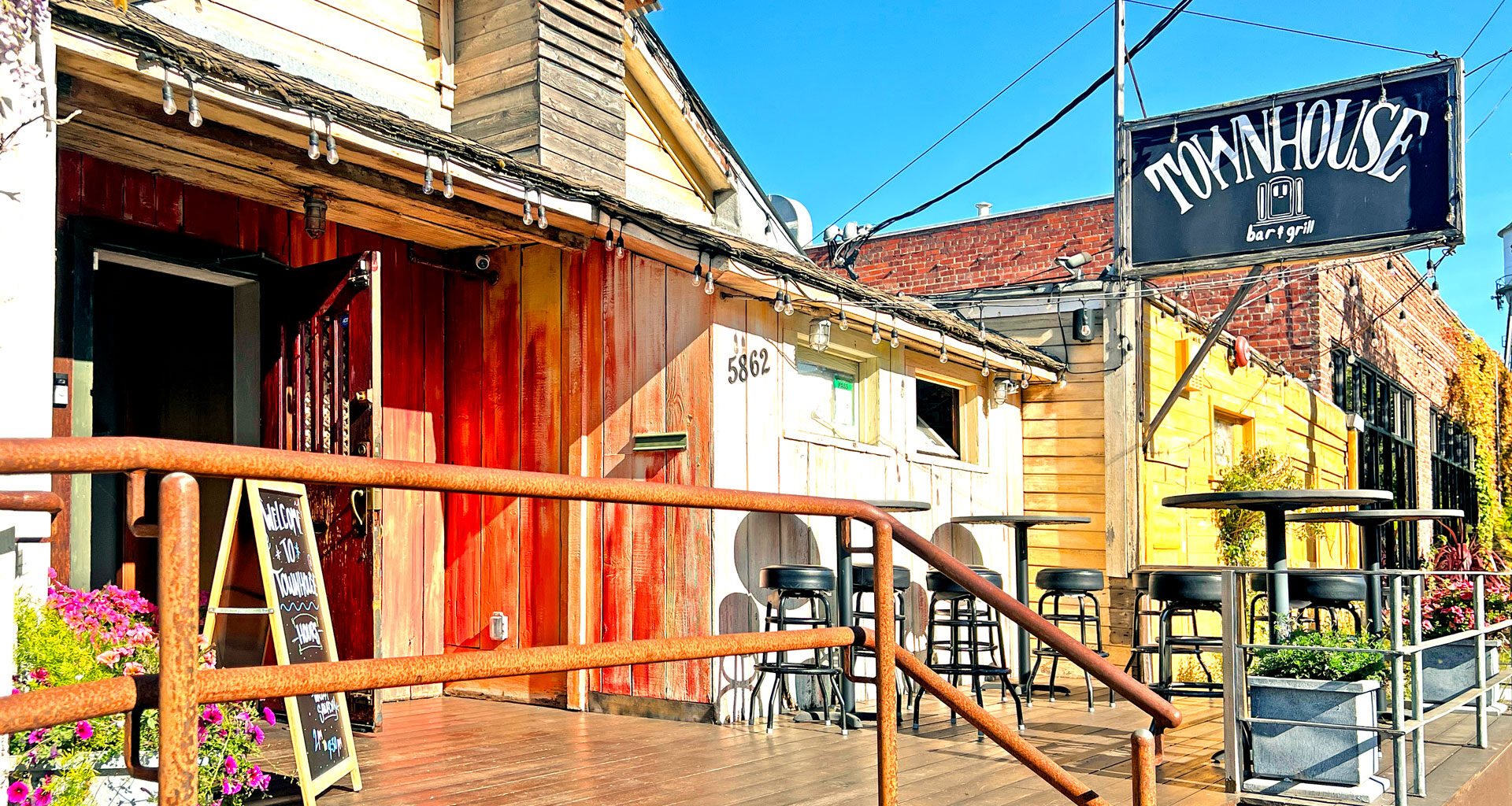 Emeryville’s Century-Old Townhouse Restaurant Facing Final Days • The E'ville Eye News