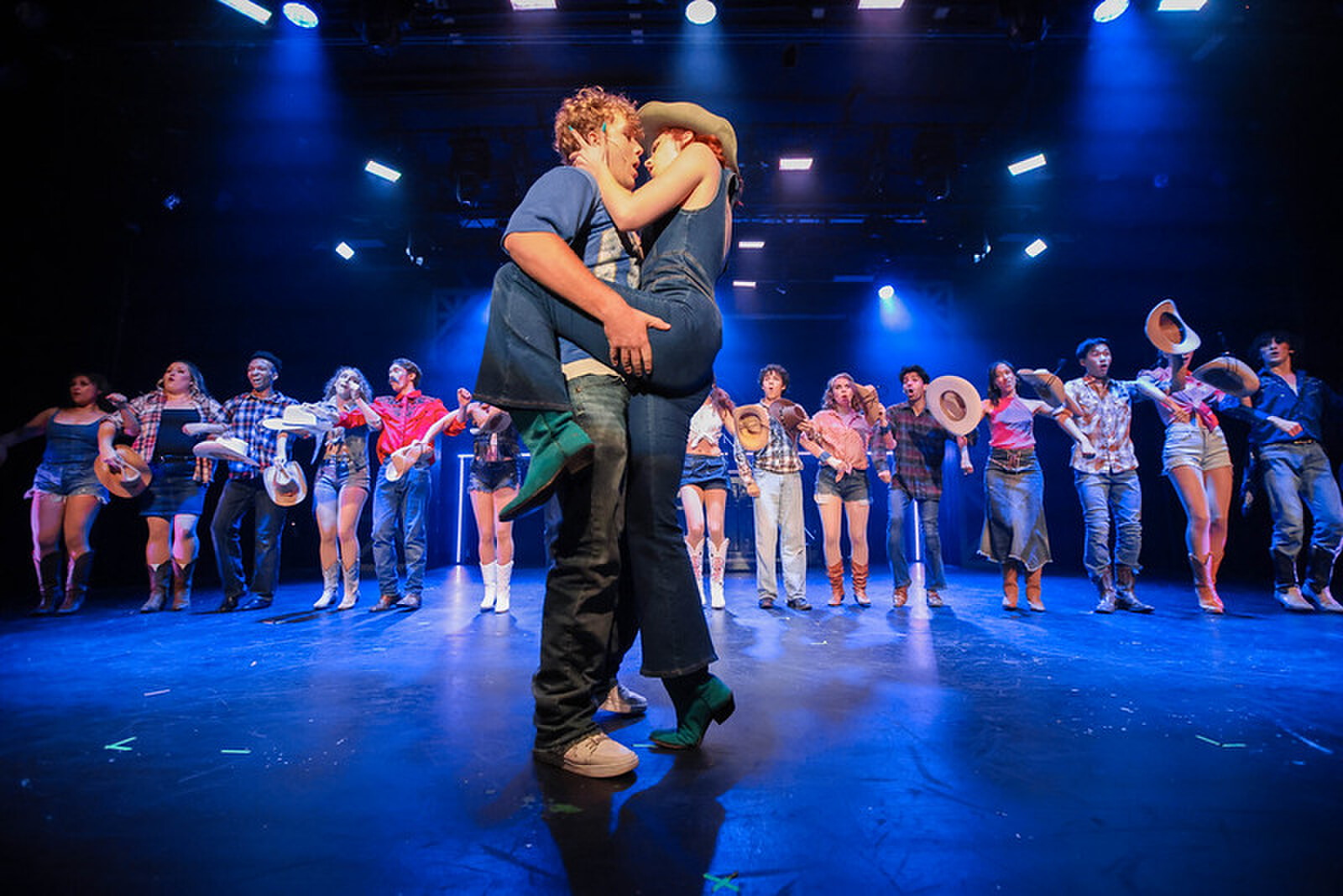 Photos: First Look at Nikki Snelson-Helmed FOOTLOOSE at The GEM Theatre Image