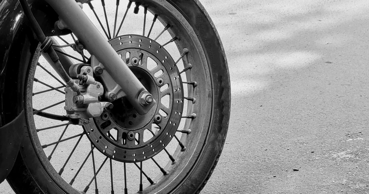 2 seriously injured after motorcycles collide with sedan in Oakland County