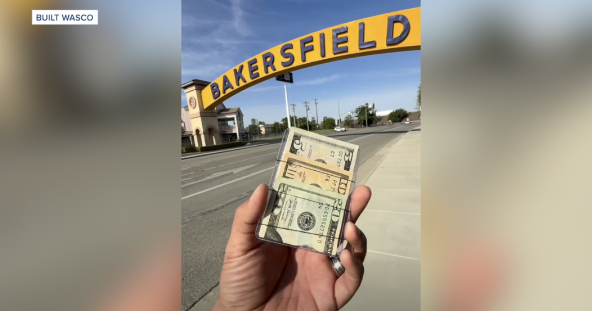 Kern County man's cash giveaways draw thousands of followers