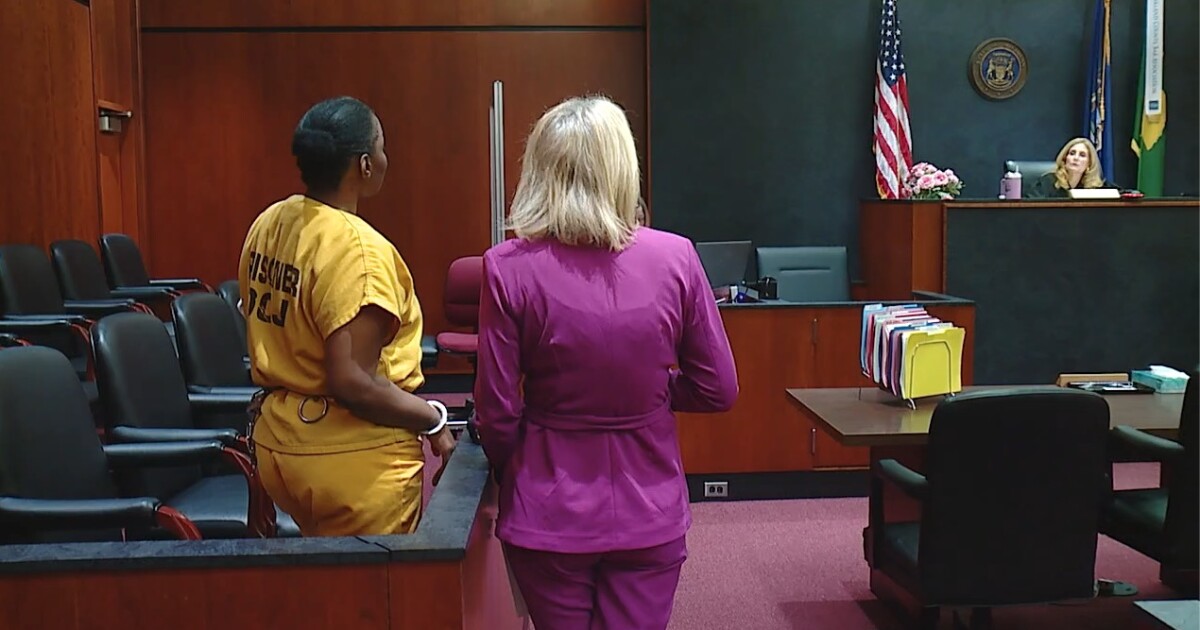 Pontiac mother in horrific child abuse case found competent to stand trial