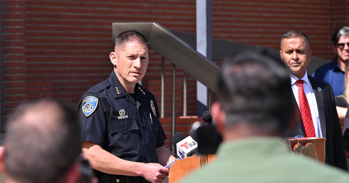 Suspect dead after 15-hour hostage situation in downtown Bakersfield