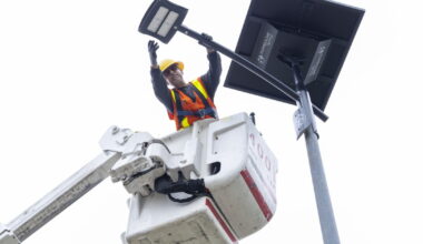 LA property owners vote down streetlight fee increase