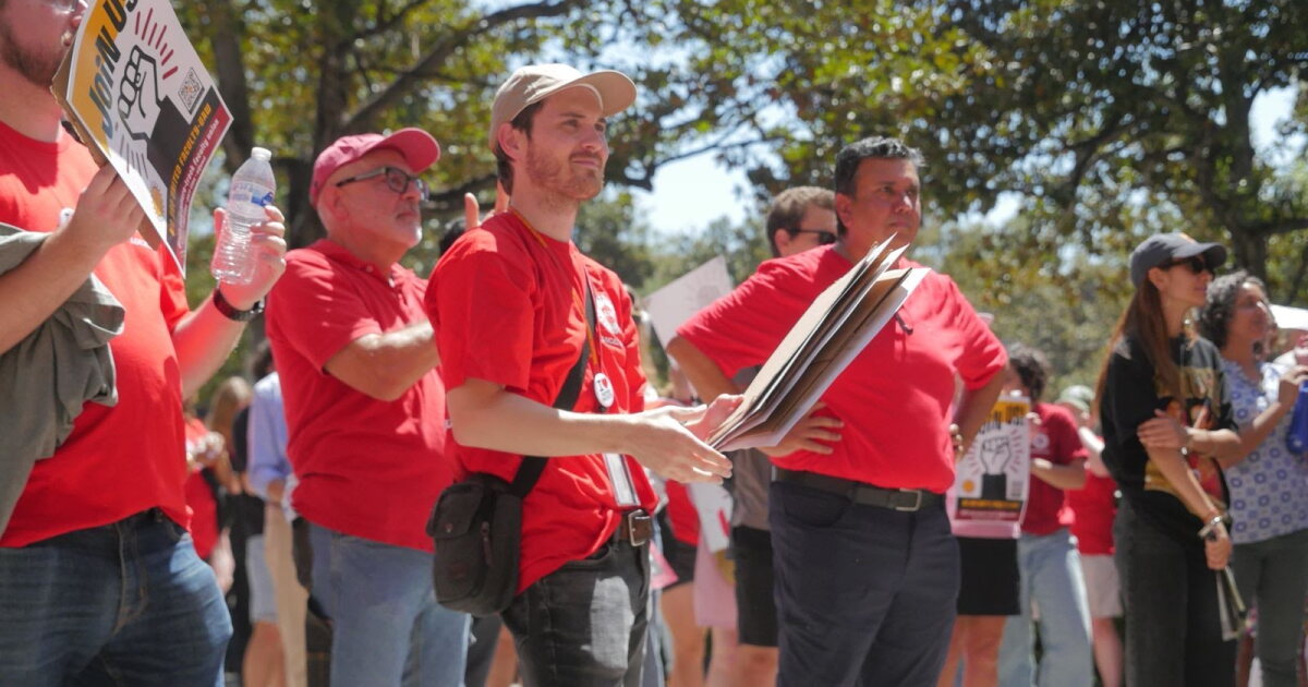 USC faculty vote to unionize as the university makes another legal challenge