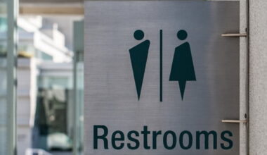 Why public bathrooms are hard to come by in LA, according to a historian