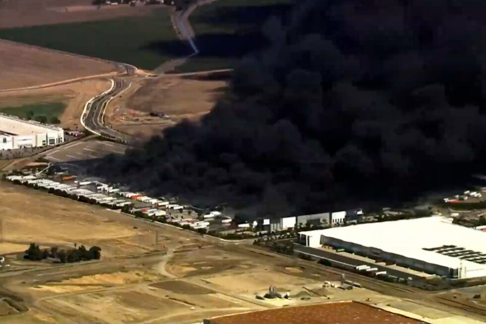 Fire destroys medical equipment warehouse in Northern California