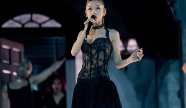 Ariana Grande returns to the stage, pop-star quirks intact