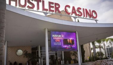 Two plead guilty to freeway heists of L.A. casino winners