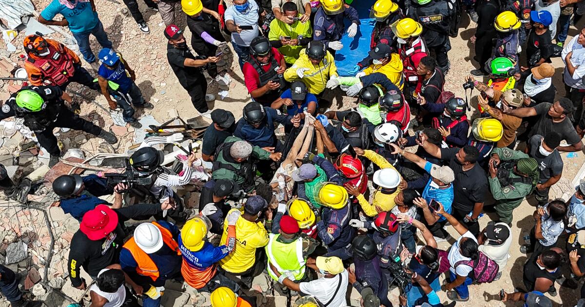 Scenes from SoCal, Venezuela: Hope battles with despair after quakes