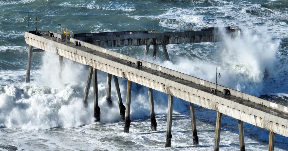 El Niño turns crumbling California pier into climate battleground