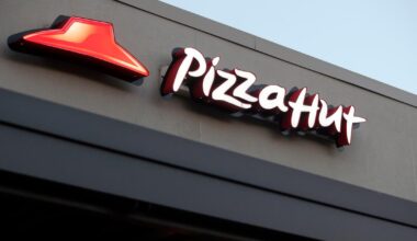 Struggling Pizza Hut restaurant chain sold for $2.7 billion
