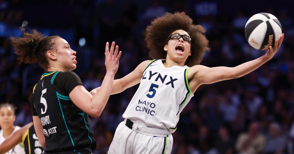 Olivia Miles carves up shorthanded Sparks, leads Lynx to a win