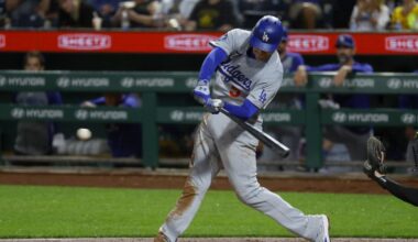 Freddie Freeman reaches career milestone in Dodgers' rout of Pirates