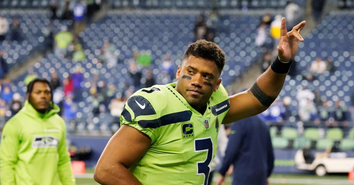 Retired Russell Wilson to join 'NFL Today.' He's not the only one