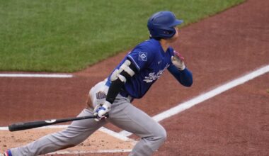 Shohei Ohtani not in Dodgers lineup day after knee inflammation
