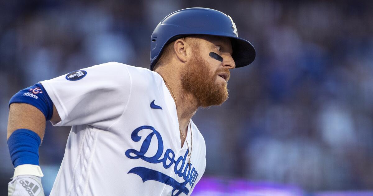 Dodgers Dugout: Justin Turner will answer your questions