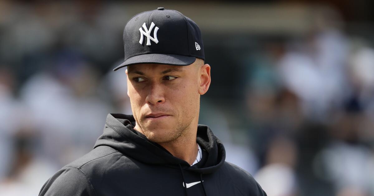 Yankees star Aaron Judge out indefinitely with a rib fracture