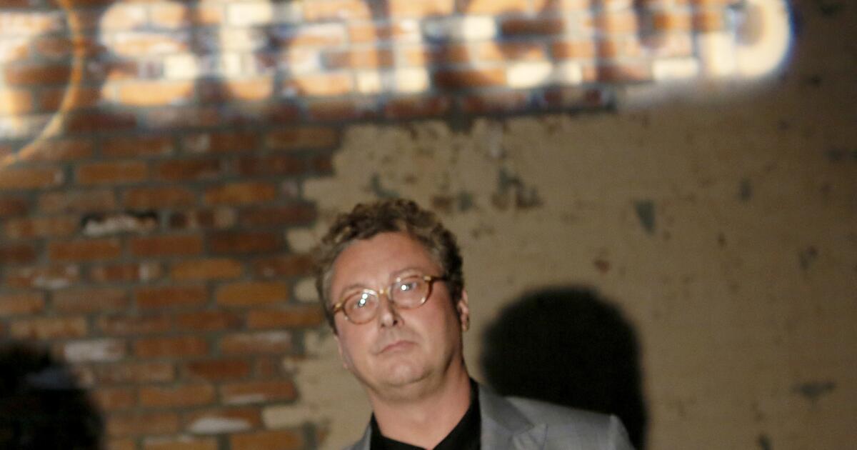 Malibu fraudster's girlfriend faces prison time after helping him flee U.S.