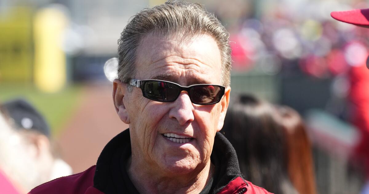 Letters to Sports: More calls for Angels ownership change