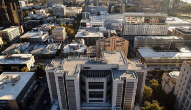 Sacramento grand jury says late-night jail releases remain too high