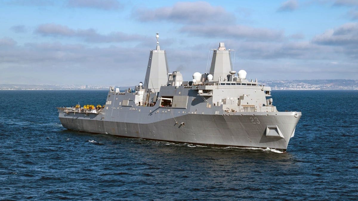 Amphibious transport dock ship USS Anchorage