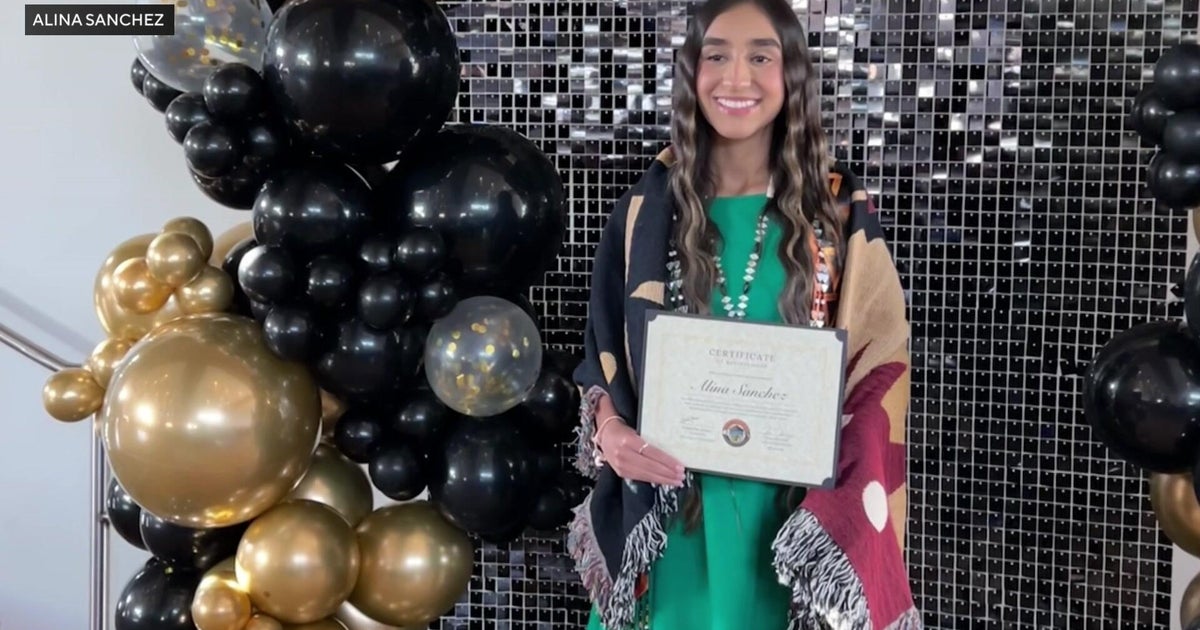 Sacramento salutatorian honors heritage with tribal regalia at graduation
