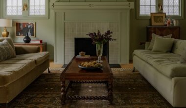 Inside a 1910 San Francisco Craftsman by Studio Cabida