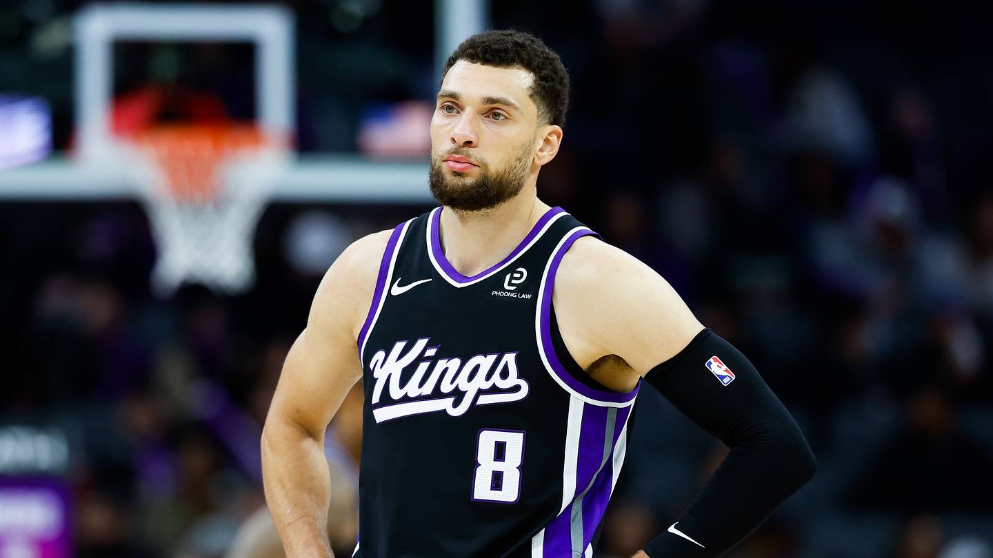 Kings Updated Depth Chart After Latest Free Agency Signings and Trade