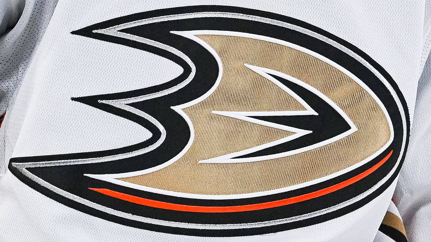 NY Islanders Suggested To Make Trade With Ducks for Veteran Center