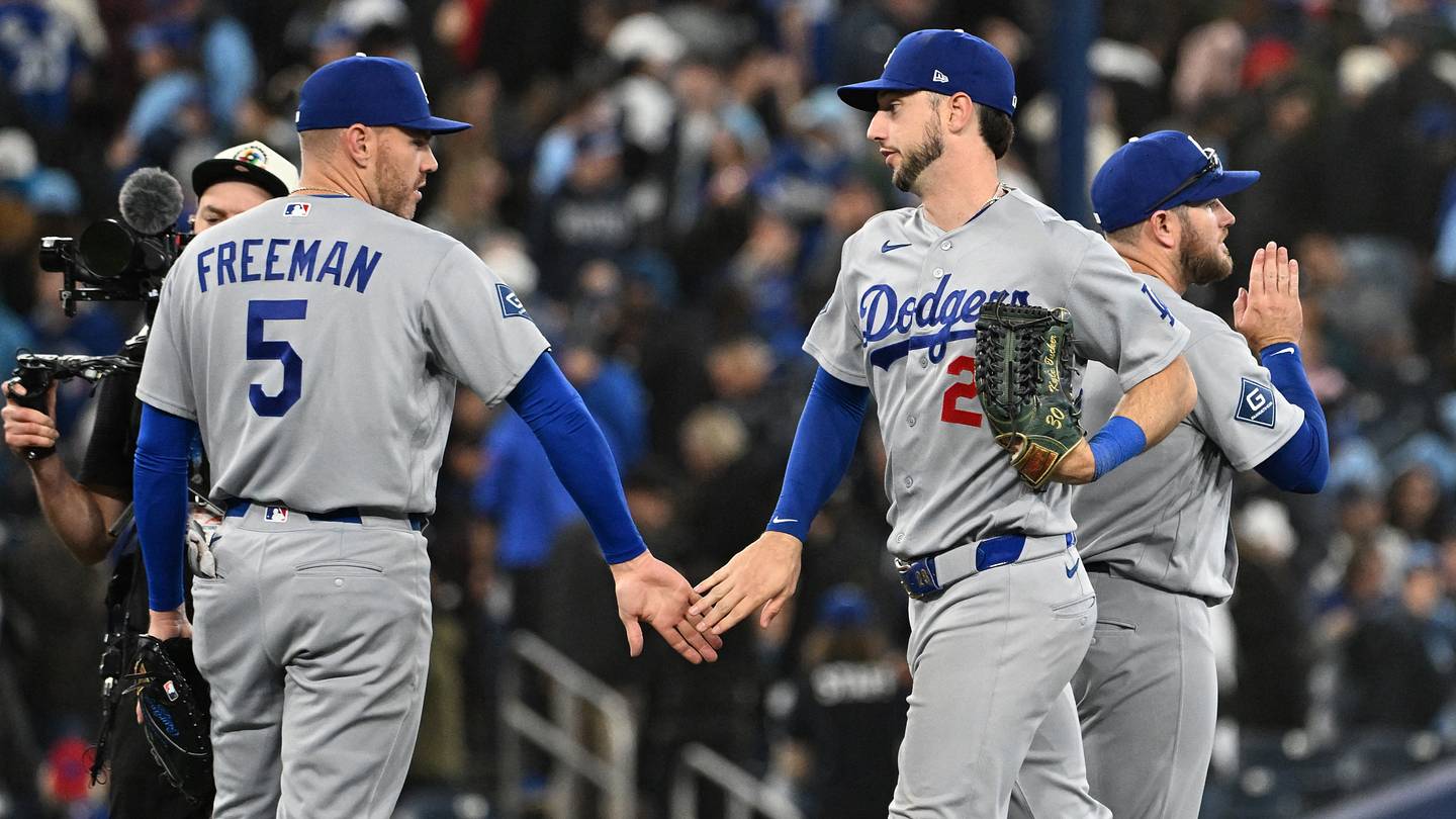 Dodgers Star Says He Wants Contract Extension to Finish Career in LA