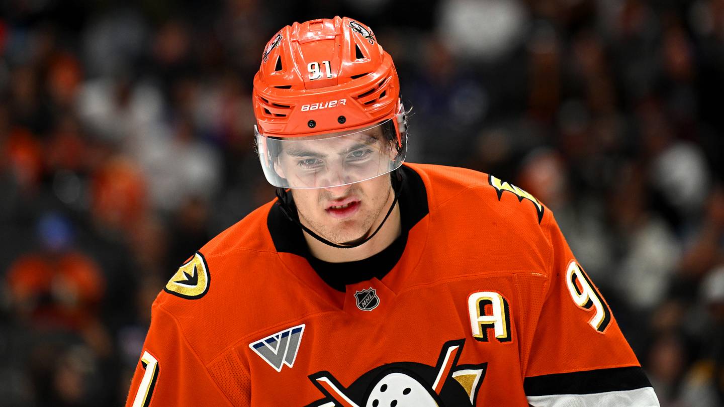 Mar 30, 2026; Anaheim, California, USA; Anaheim Ducks center Leo Carlsson (91) reacts before the first overtime period against the Toronto Maple Leafs at Honda Center. Mandatory Credit: Griffin Hooper-Imagn Images
