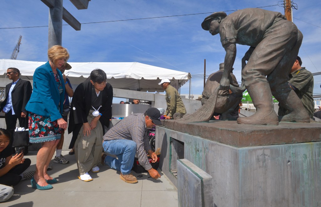 ‘Unbreakable’ children’s book relays San Pedro family’s story of WWII Japanese camps – Daily Breeze