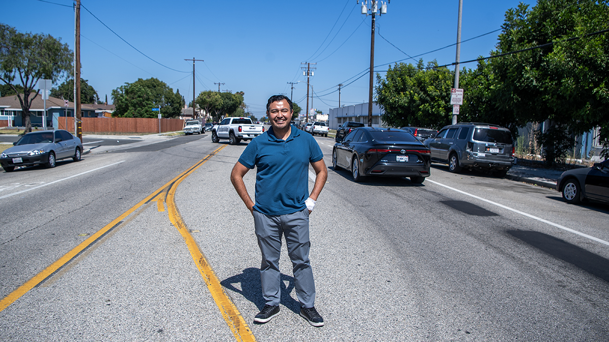 Why parking is so bad on this North Long Beach street