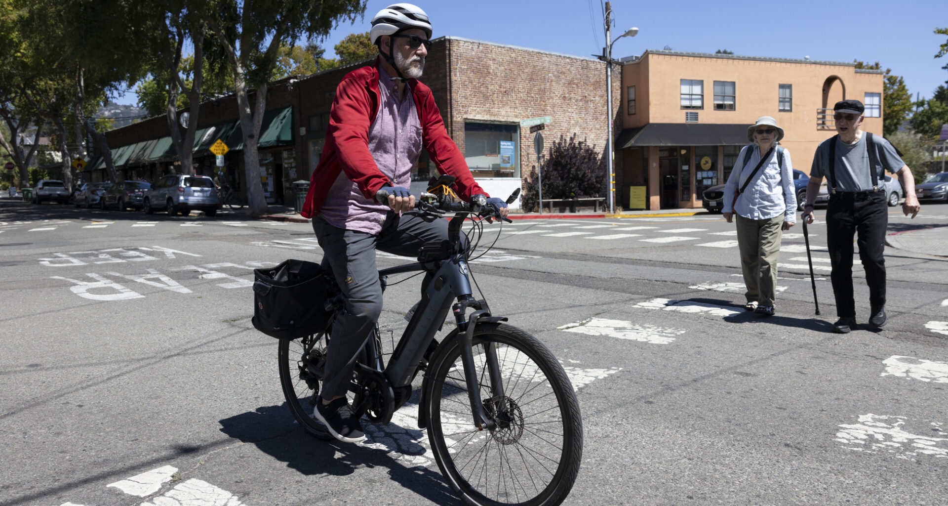 Berkeley Moves Forward With Bike Lanes on Hopkins Street, After Fierce Debate