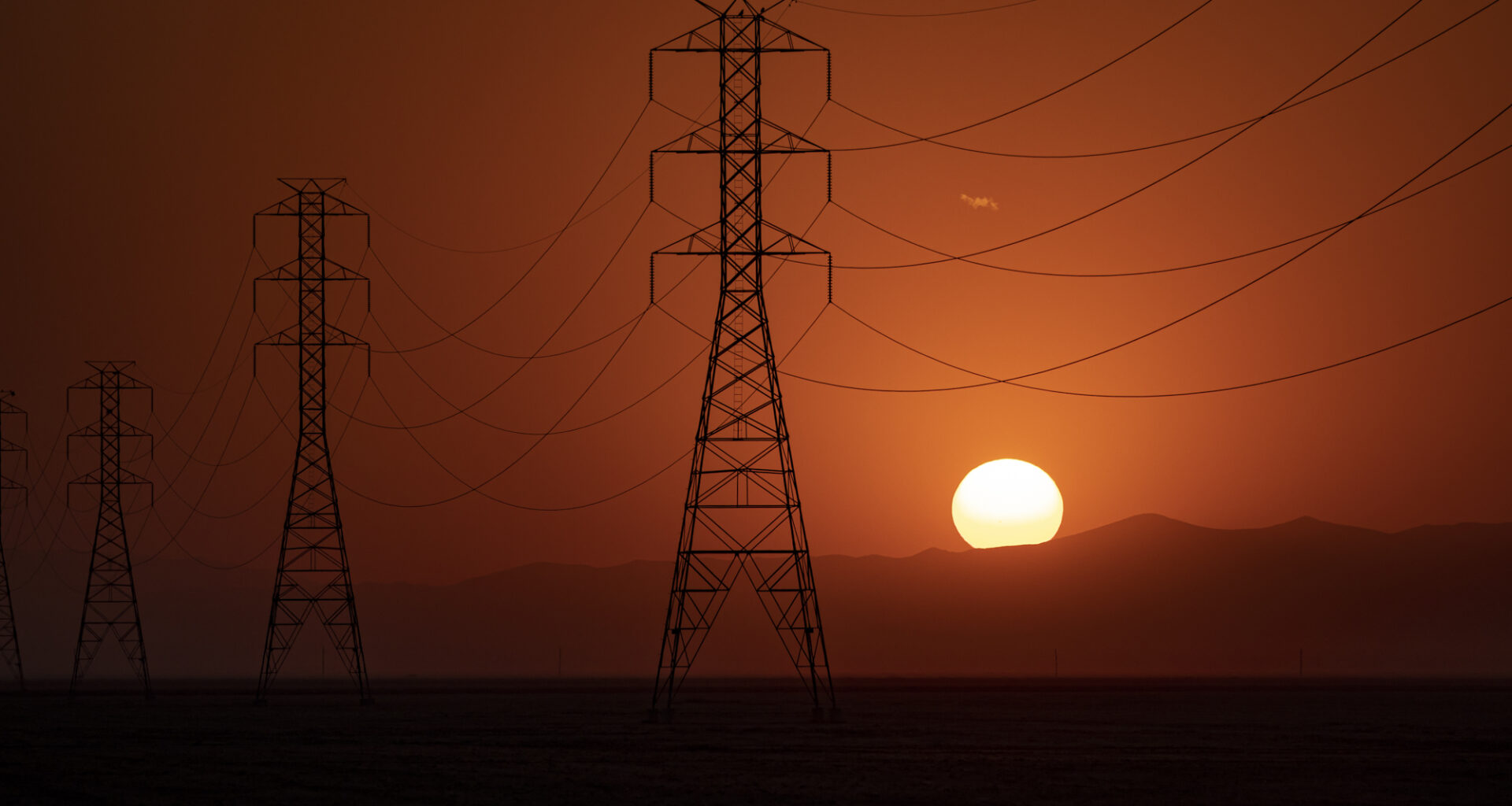 California expands utility shutoff protections during heat