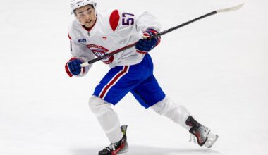 Forward prospect Sean Farrell takes part in a scrimmage at Canadiens training camp in Brossard on Sept. 19, 2024.