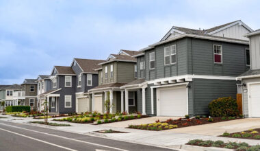 California HOA dues can jump 20% a year. Lawmakers want to cut that to 8%